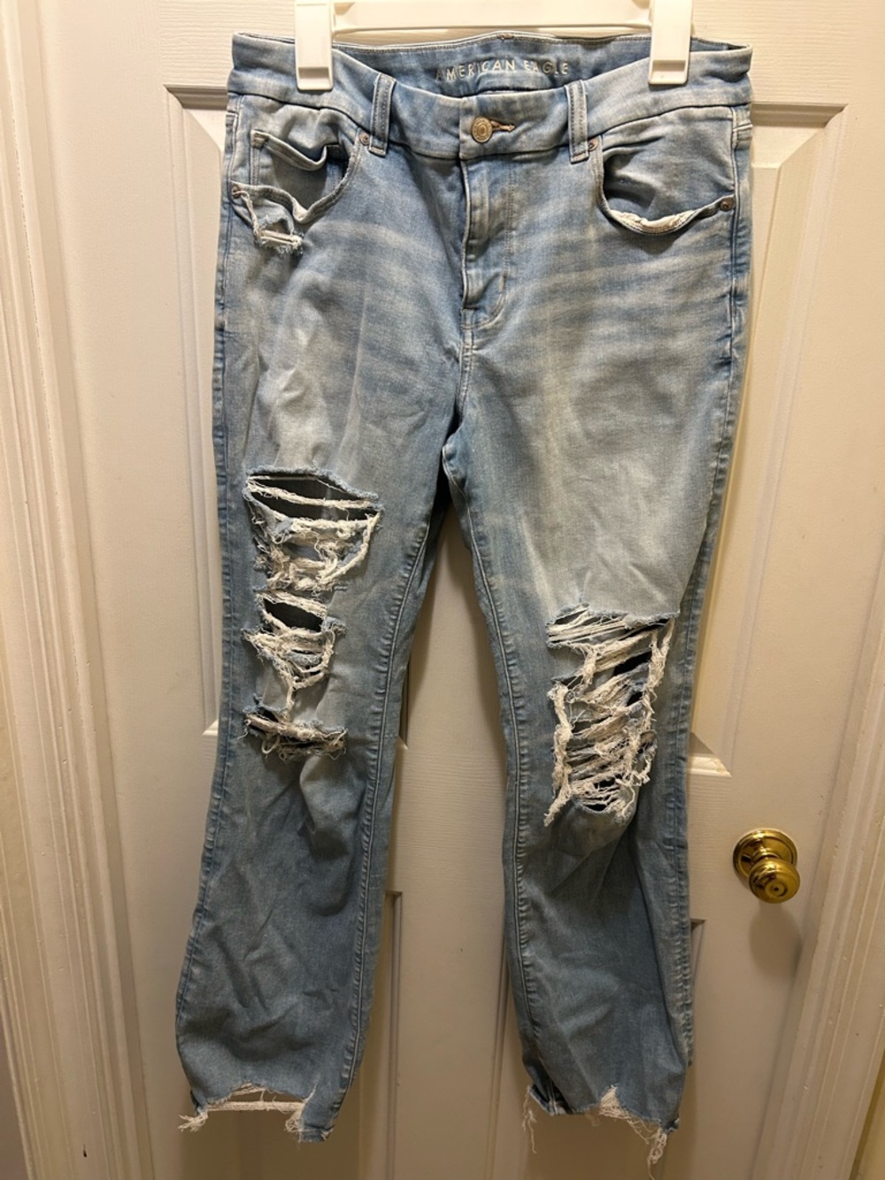 American Eagle Outfitters Light Blue Ripped Boyfriend Jeans